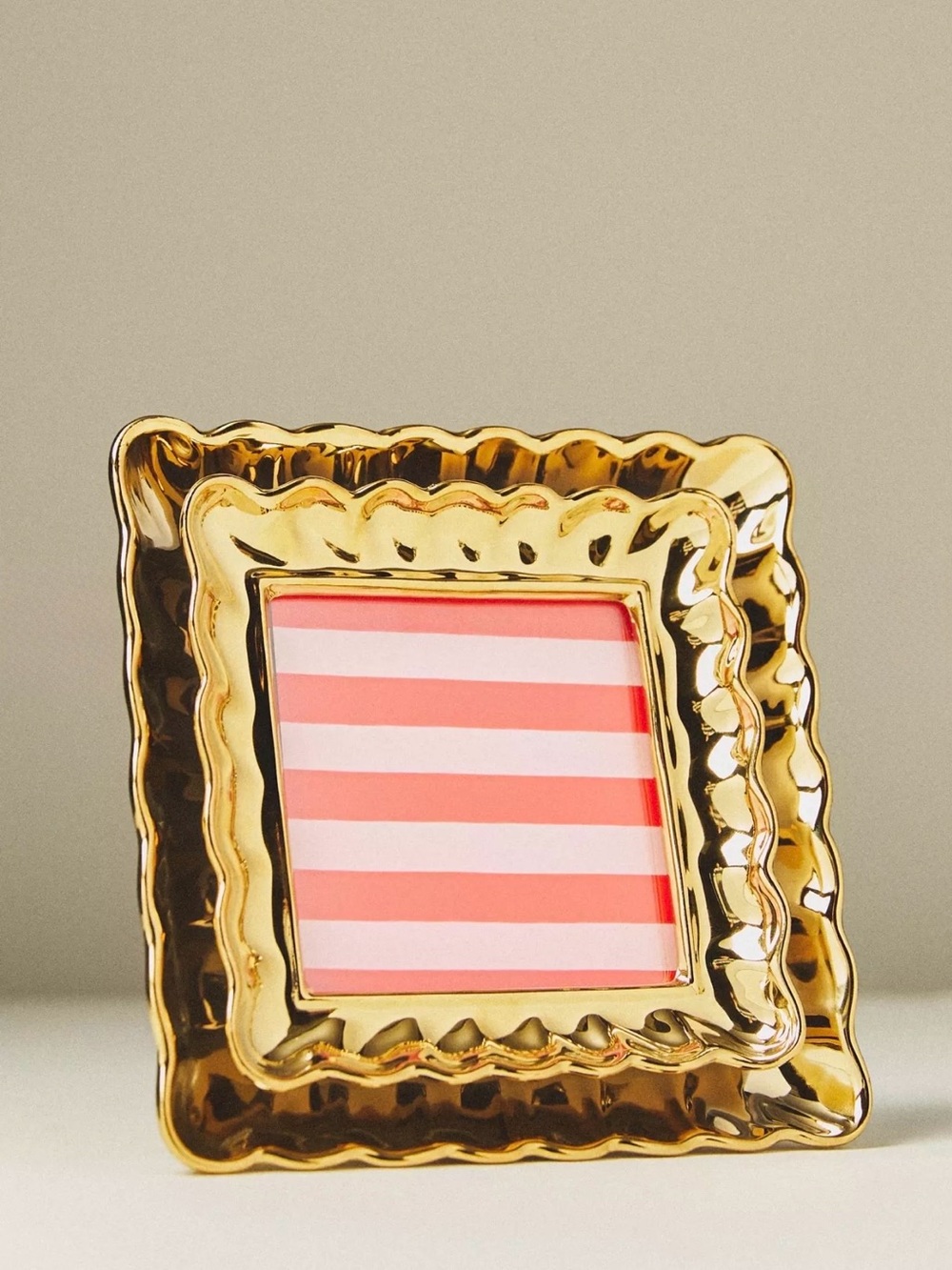 NEW Anthropologie Philippa Scalloped Ceramic Photo Frame, Gold, 4x4”